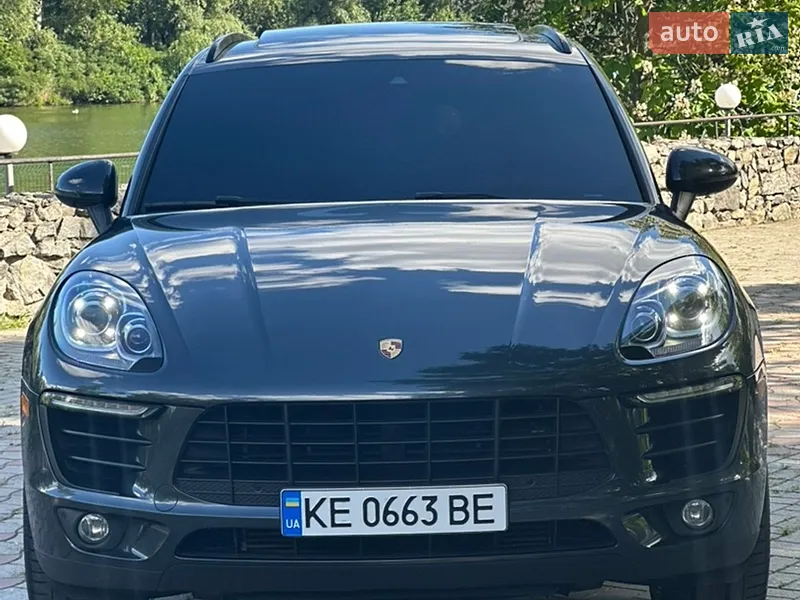Porsche Macan 2018 VIN WP1AA2A57JLB23011 фото оголошення 4 з 56