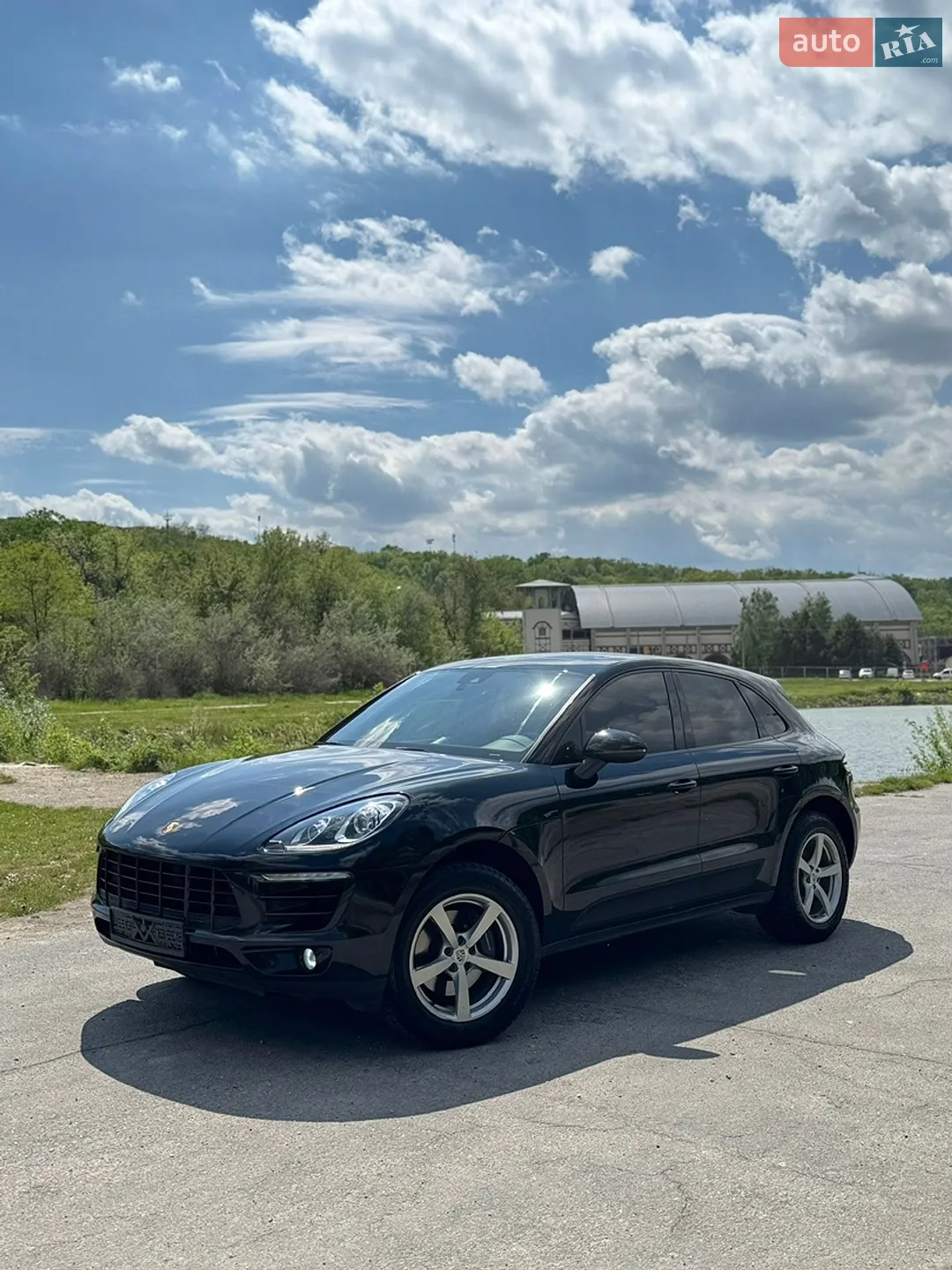 2017 Porsche Macan - мініатюра 2