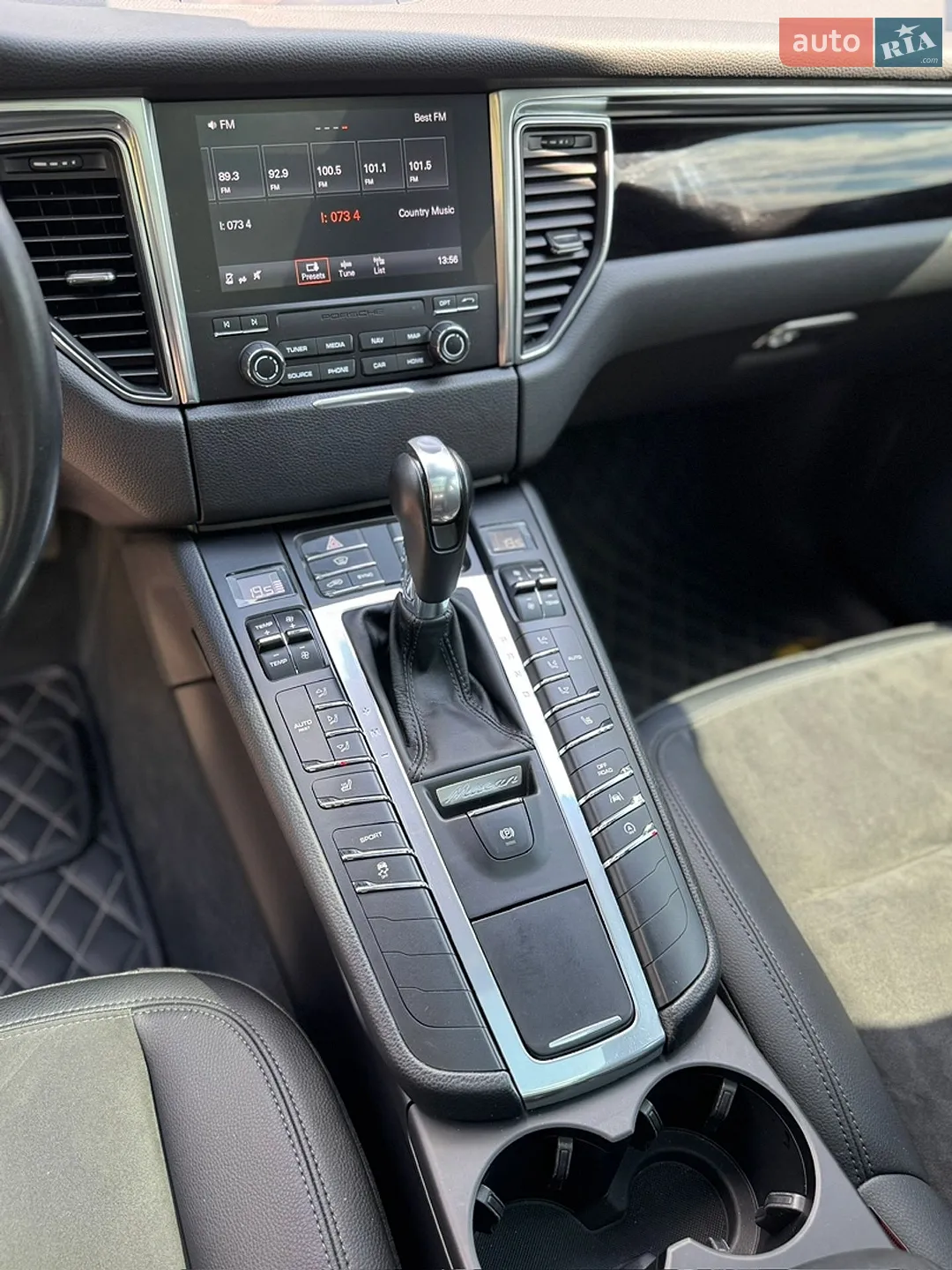 2017 Porsche Macan - мініатюра 30