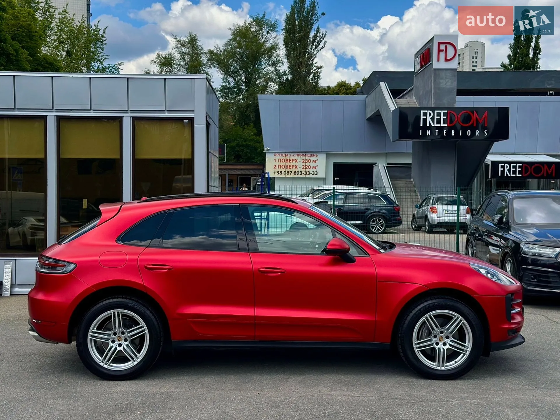 2019 Porsche Macan - мініатюра 2