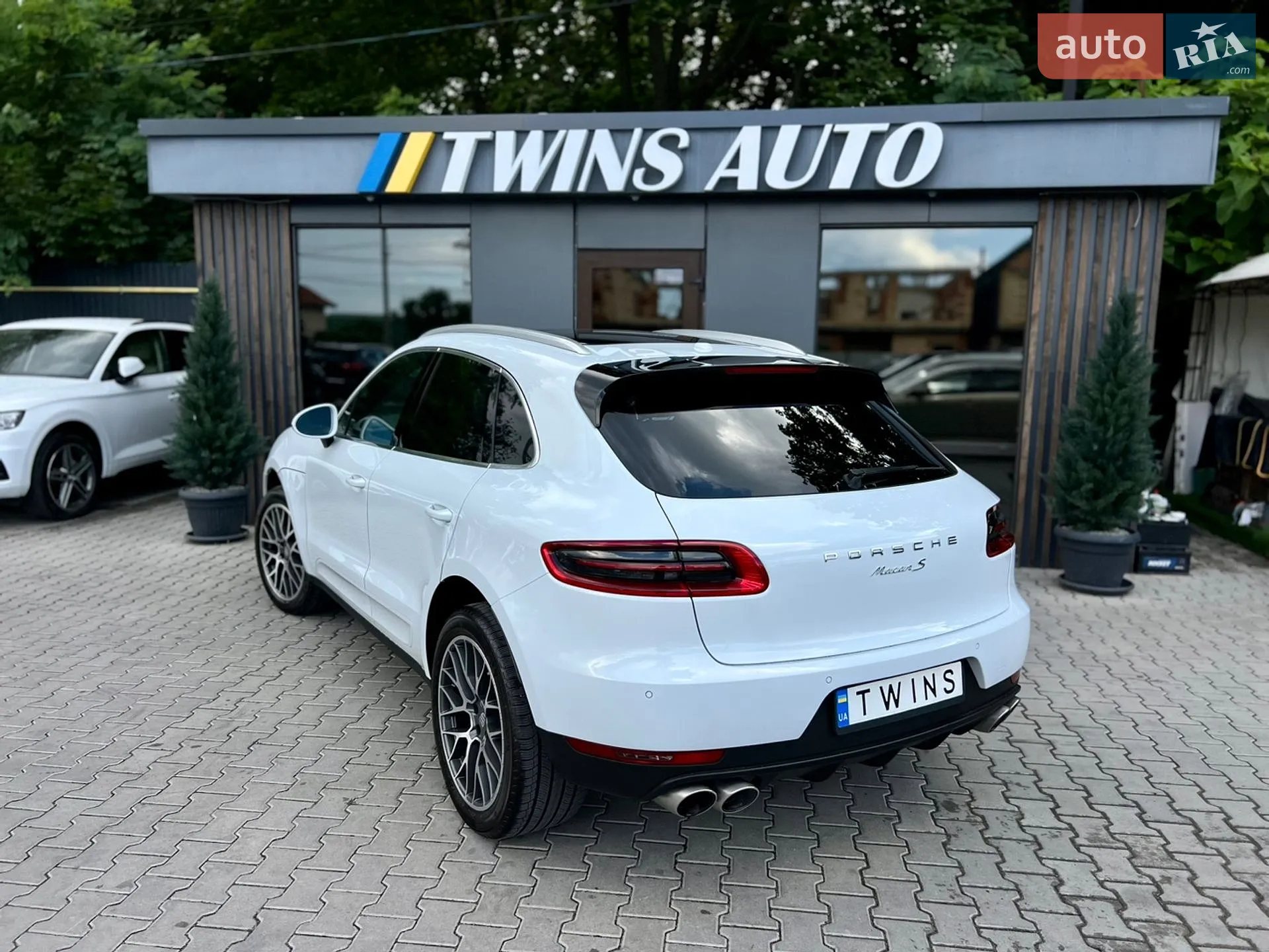 2017 Porsche Macan - мініатюра 22