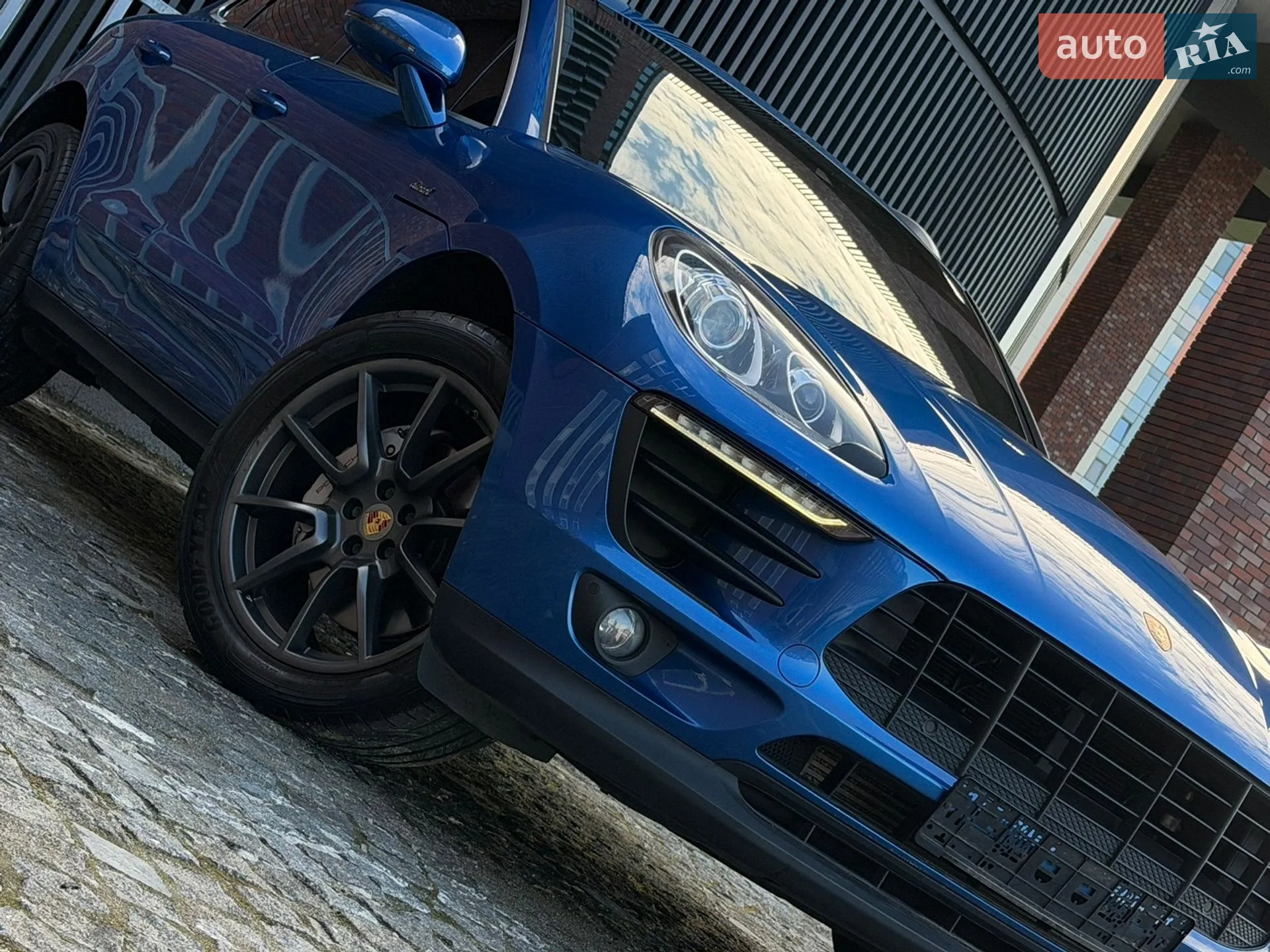 2017 Porsche Macan - мініатюра 4