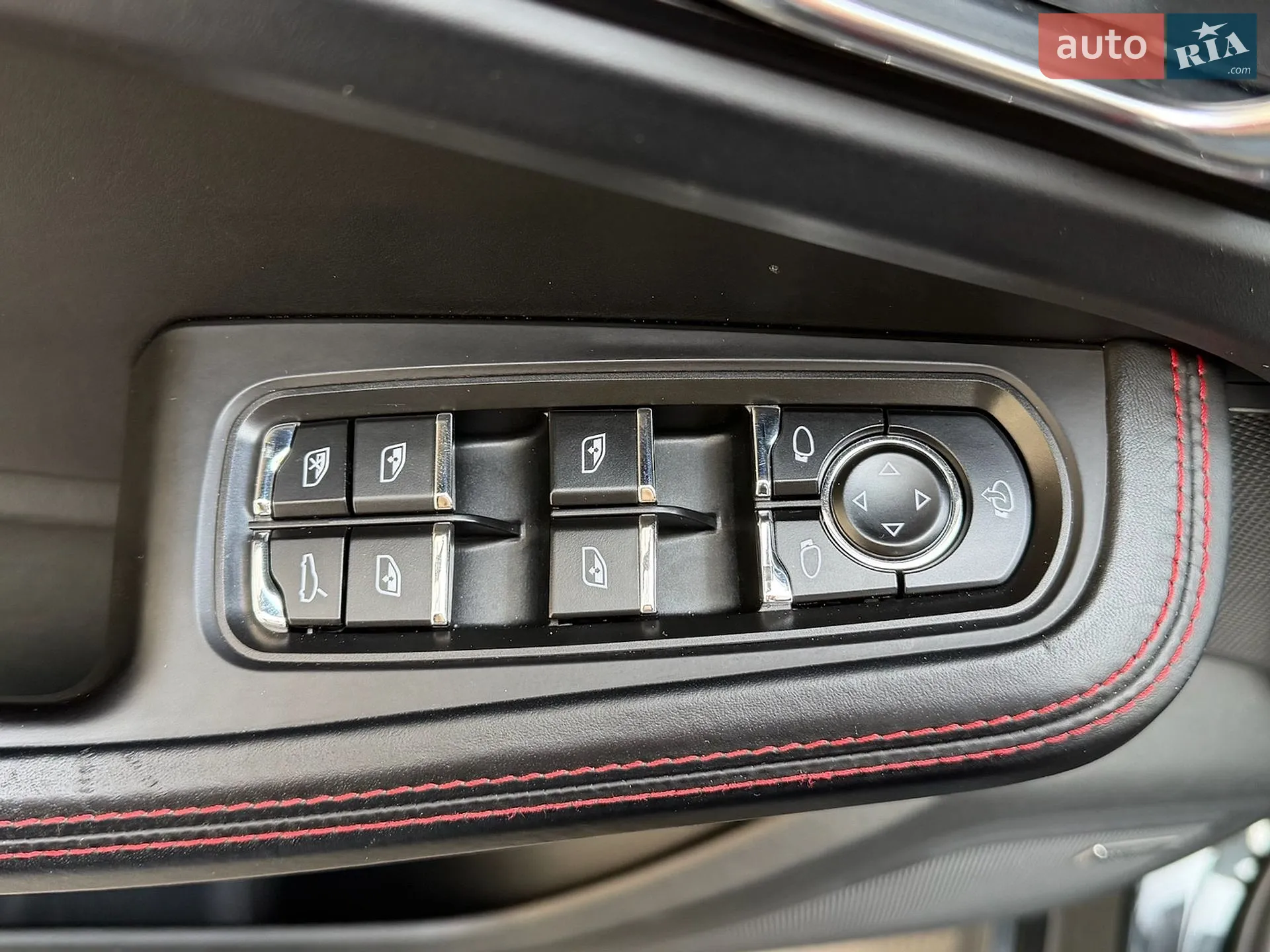 2016 Porsche Macan - мініатюра 49