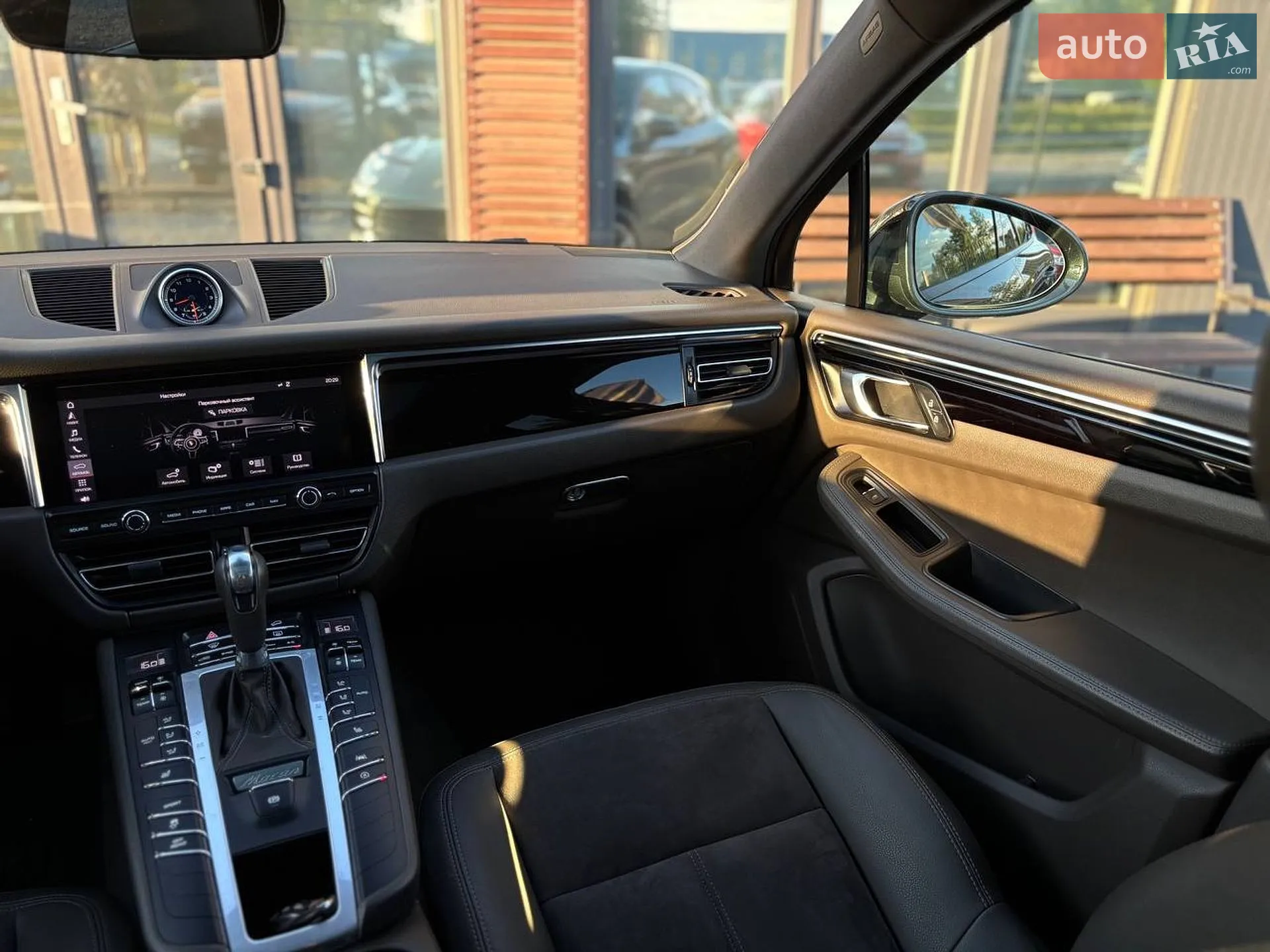 2020 Porsche Macan - мініатюра 13