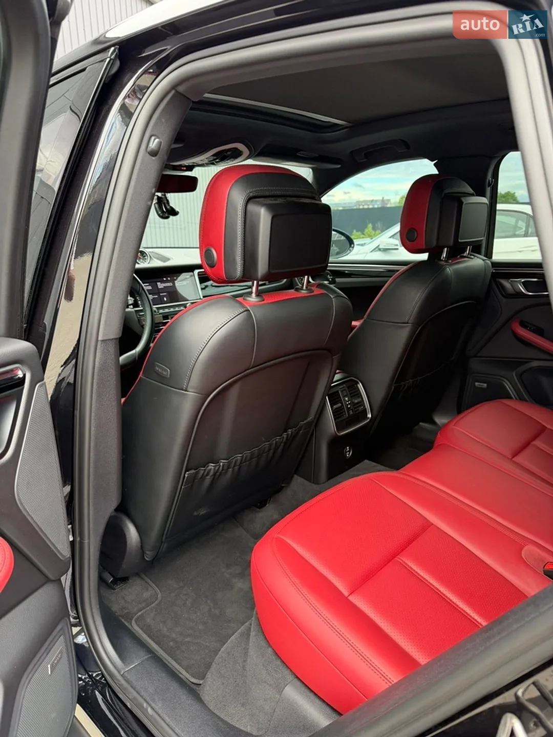 2021 Porsche Macan - мініатюра 15