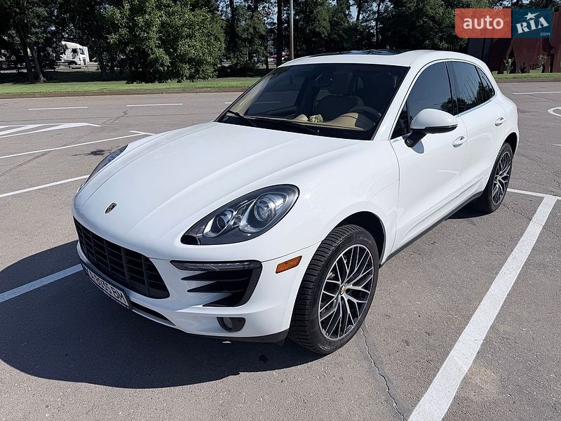 Porsche Macan, фото з оголошення