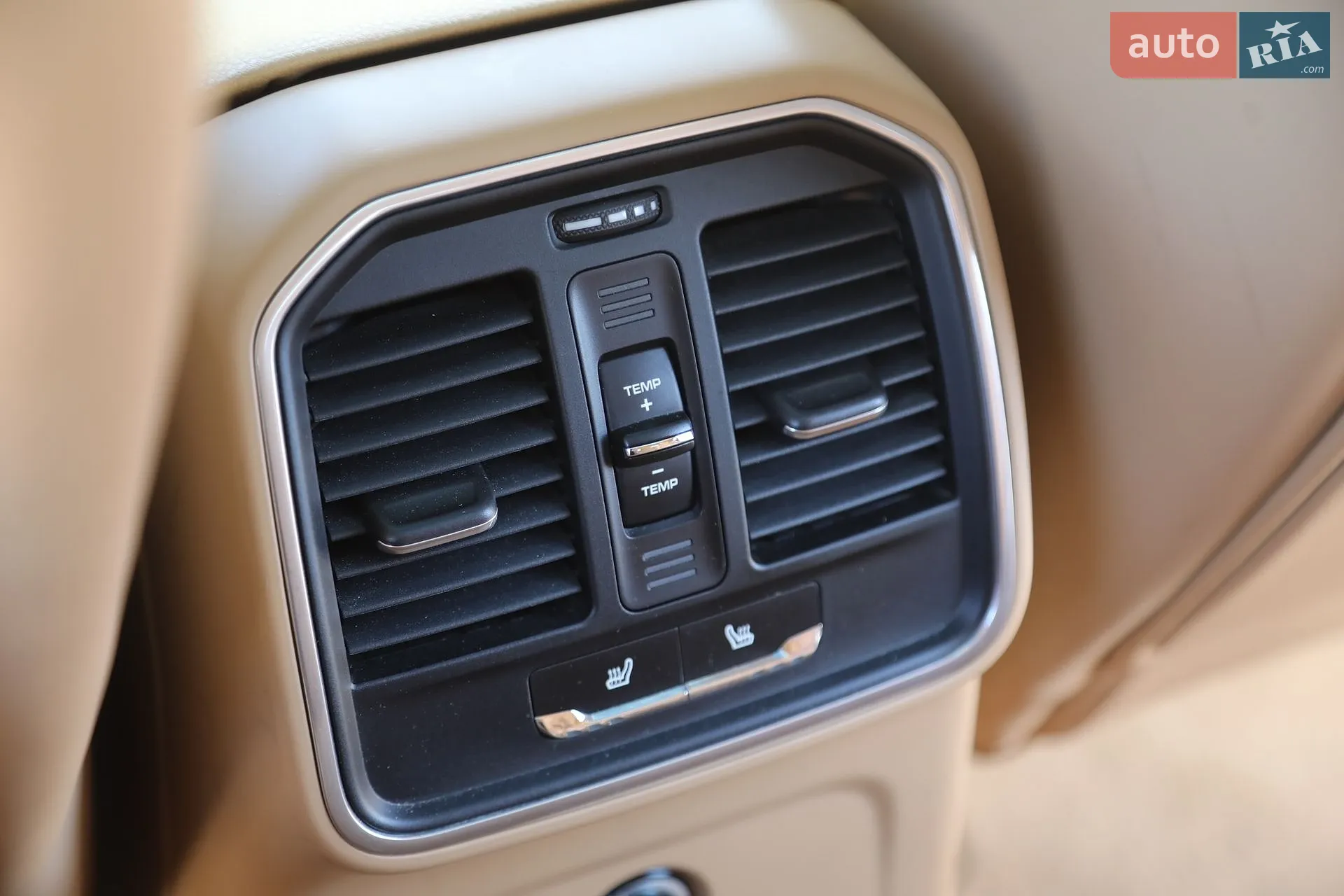 2015 Porsche Macan - мініатюра 27