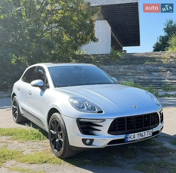 Porsche Macan 2015