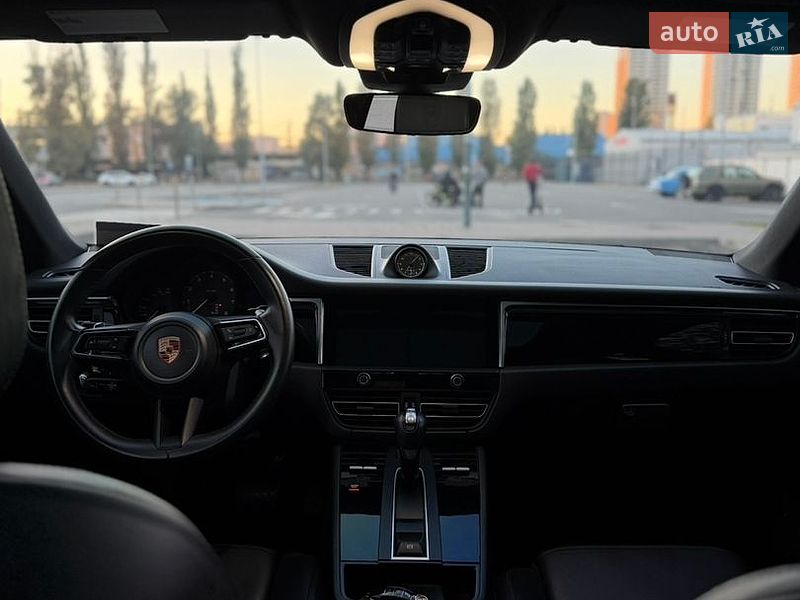 Внедорожник / Кроссовер Porsche Macan 2021 в Киеве
