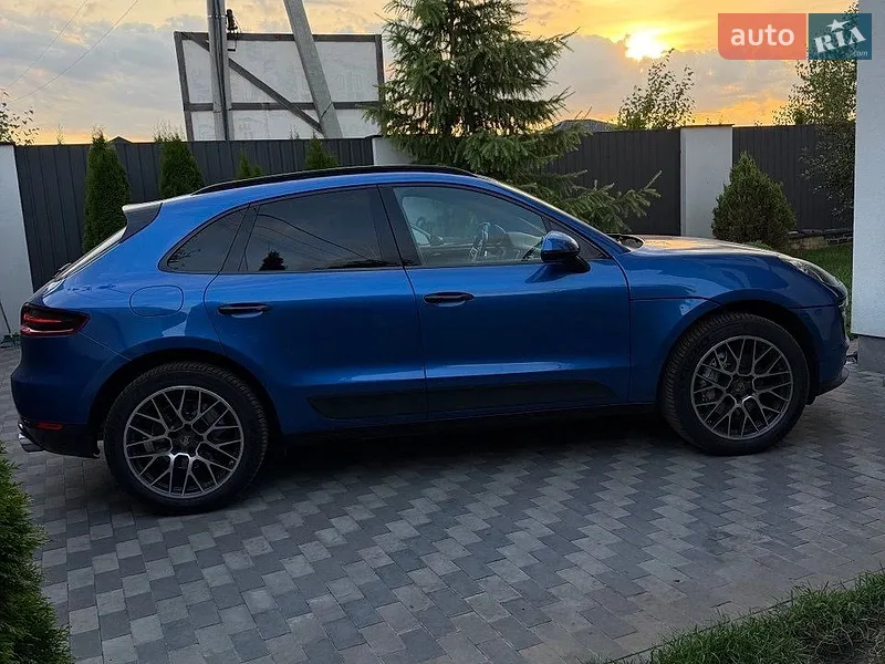 Porsche Macan