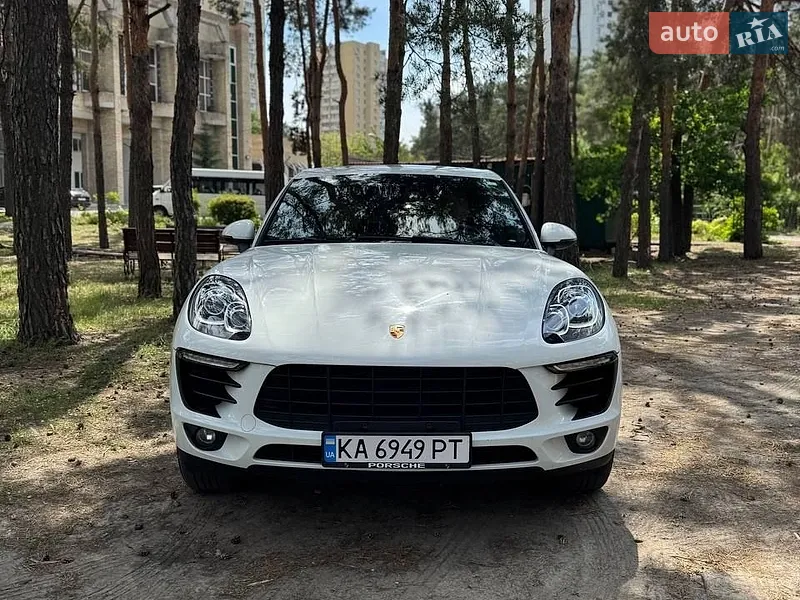 Porsche Macan