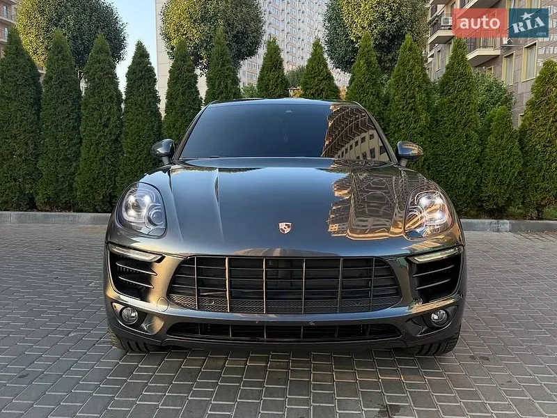 Porsche Macan
