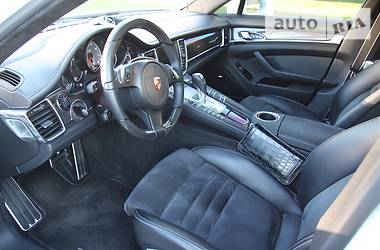 Хэтчбек Porsche Panamera 2013 в 