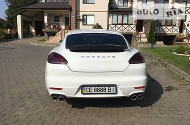  Porsche Panamera 2015 в Черновцах