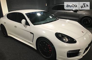  Porsche Panamera 2018 в Киеве