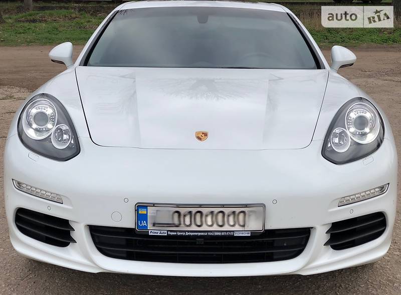 Porsche Panamera 2014 року