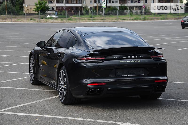 Porsche Panamera 2017 в Киеве