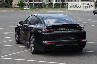  Porsche Panamera 2017 в 