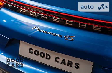 Ліфтбек Porsche Panamera 2018 в 