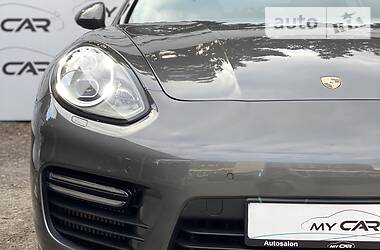Хетчбек Porsche Panamera 2013 в 