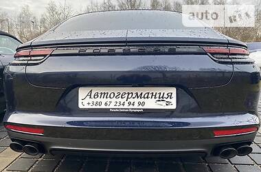 Купе Porsche Panamera 2019 в 