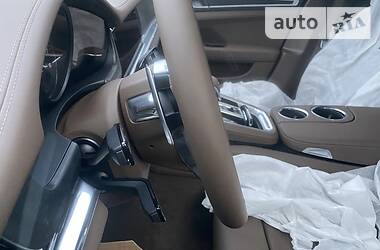 Купе Porsche Panamera 2019 в 