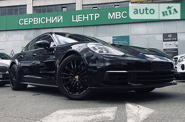 Ліфтбек Porsche Panamera 2017 в Києві