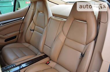Хетчбек Porsche Panamera 2013 в 