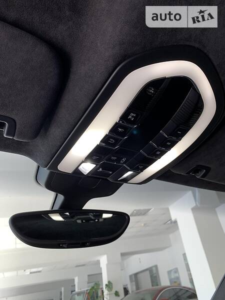 Седан Porsche Panamera 2013 в Одесі