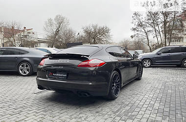 Хетчбек Porsche Panamera 2012 в Одесі