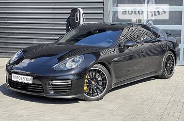 Porsche Panamera 2013