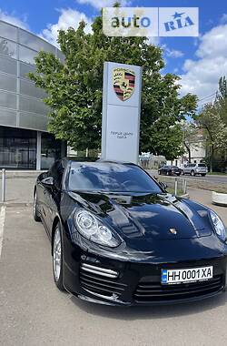 Хетчбек Porsche Panamera 2014 в Одесі