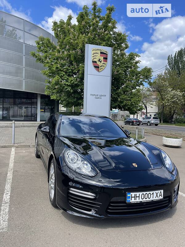 Хэтчбек Porsche Panamera 2014 в Одессе