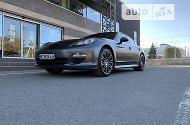 Хетчбек Porsche Panamera 2011 в Тернополі