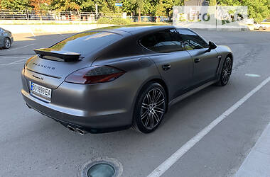 Хетчбек Porsche Panamera 2011 в Тернополі