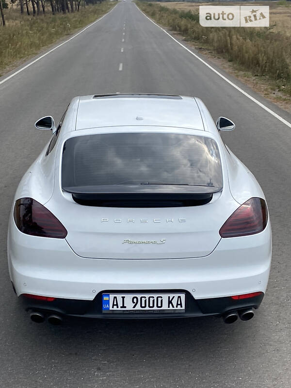 Седан Porsche Panamera 2014 в Киеве фото 8 Седан Porsche Panamera 2014 в Киеве