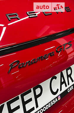 Лифтбек Porsche Panamera 2012 в Одессе