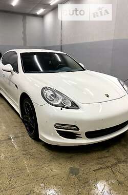 Porsche Panamera 2012