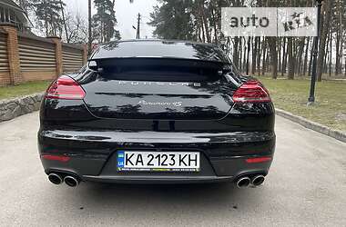 Внедорожник / Кроссовер Porsche Panamera 2013 в Киеве