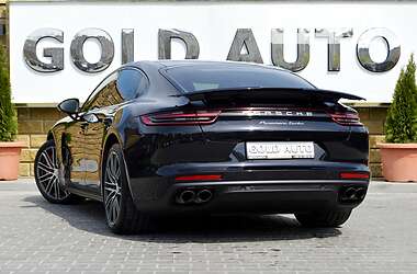 Фастбэк Porsche Panamera 2017 в 