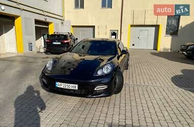 Седан Porsche Panamera 2010 в Дніпрі