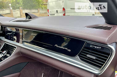 Лифтбек Porsche Panamera 2020 в 