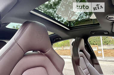 Лифтбек Porsche Panamera 2020 в 