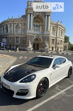 Фастбэк Porsche Panamera 2011 в Одессе