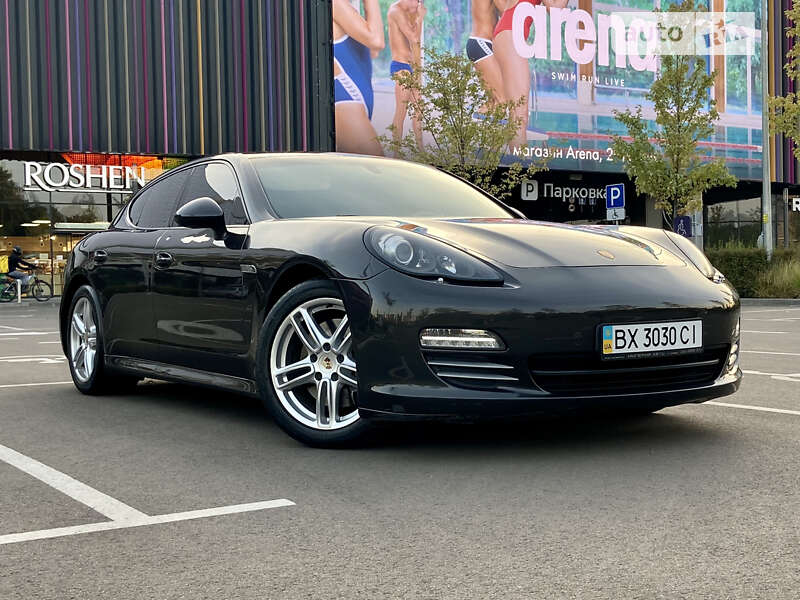 Porsche Panamera 2012