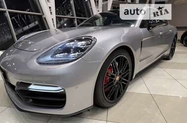 Фастбек Porsche Panamera 2019 в 
