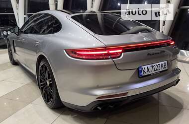Фастбек Porsche Panamera 2019 в 