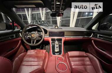 Фастбек Porsche Panamera 2019 в 