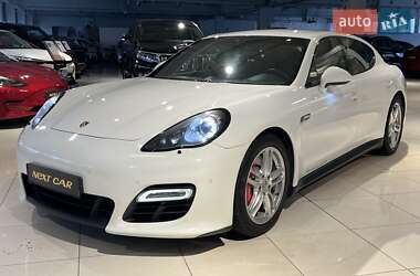 Porsche Panamera 2012