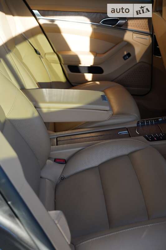 Фастбэк Porsche Panamera 2010 в Киеве фото 25 Фастбэк Porsche Panamera 2010 в Киеве